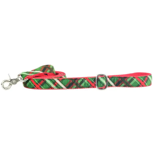 Christmas Plaid Green Velvet Dog Leash (1″ Only) 2 Hounds Design