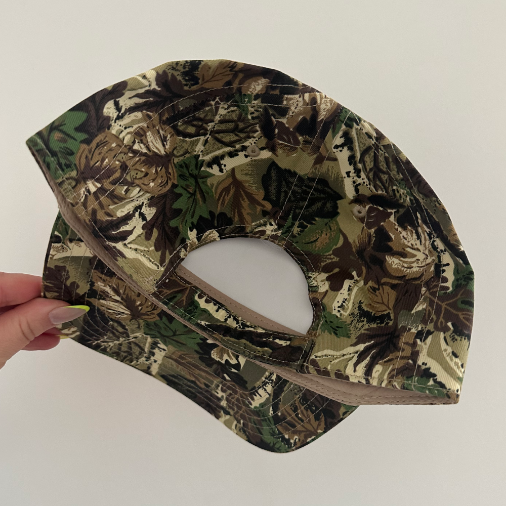 CAMO MOM ♡ printed trucker hat