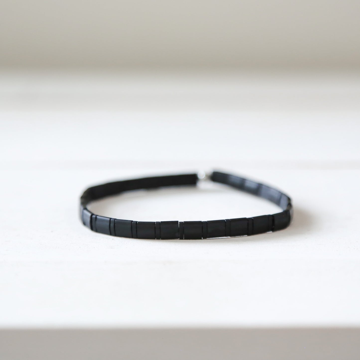 BURNOUT - Tila Bead Bracelet | Single