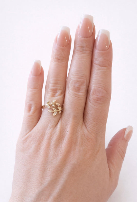 Ivy Twist Adjustable Ring- Gold