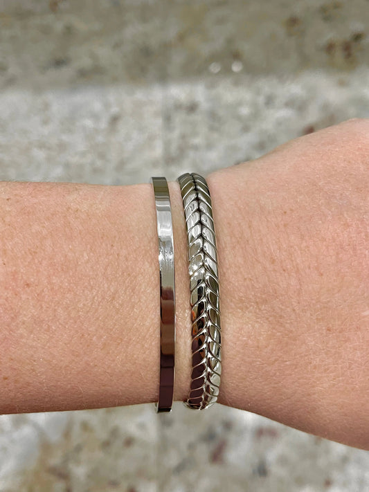 HEMSWORTH - Simple Cuff Accent Bracelet Mack & Rex