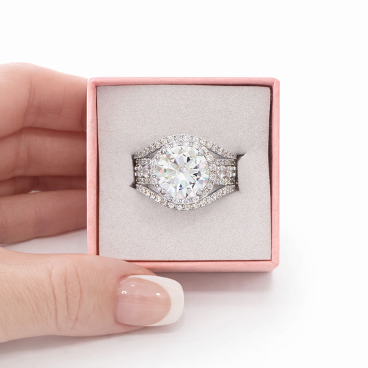 Celeste Halo Ring