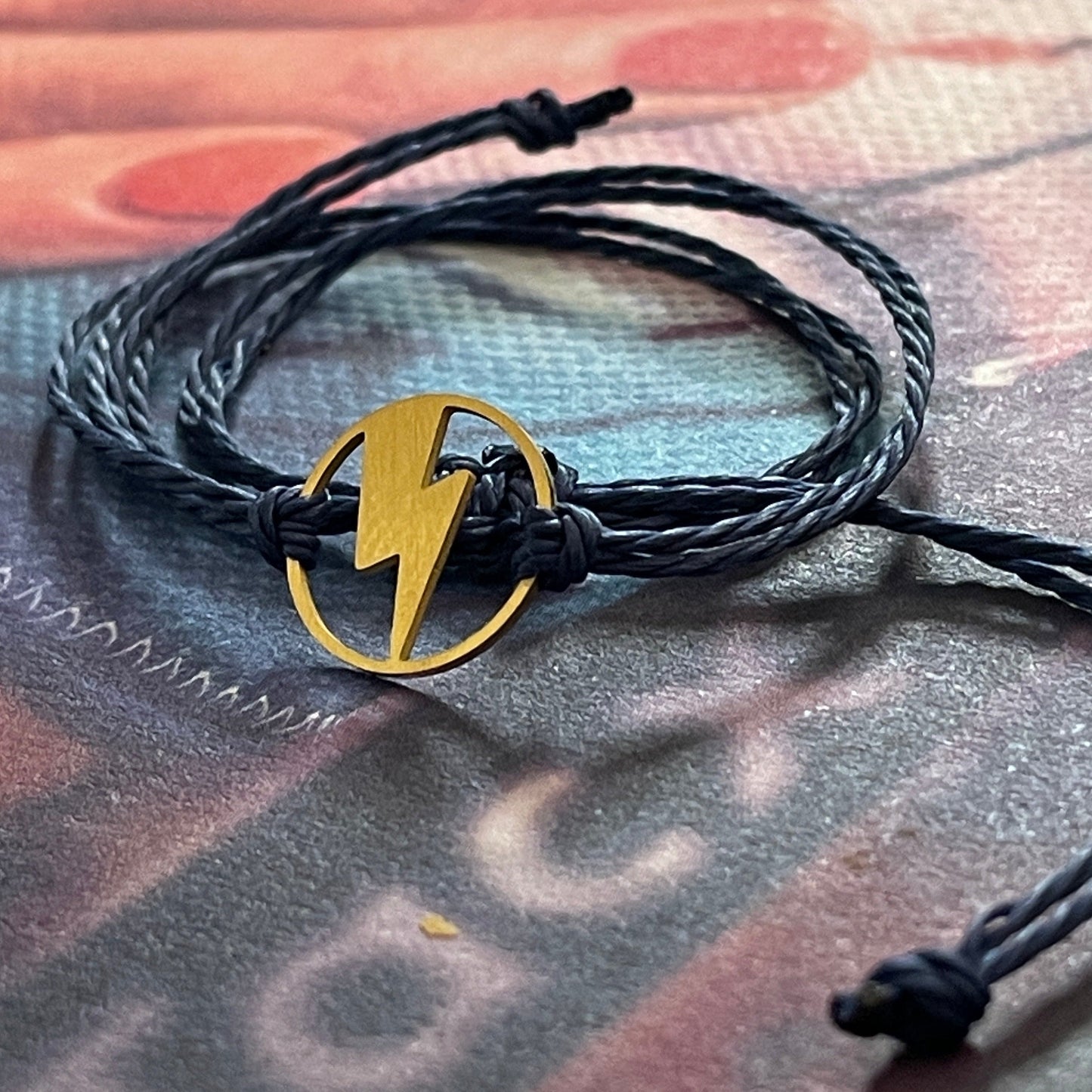 String Bracelet Bolt
