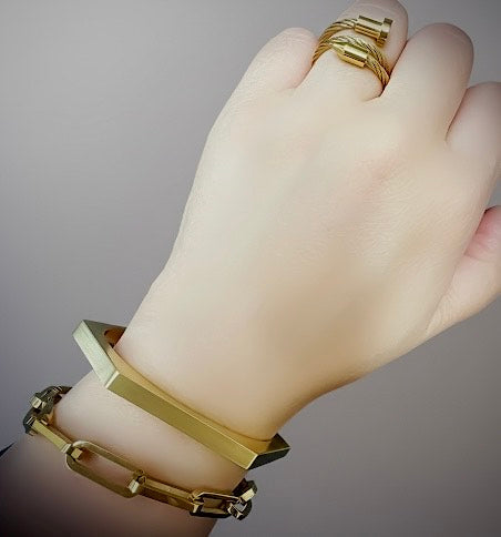 RG116G B.Tiff Gold Pointe Cable Adjustable Ring