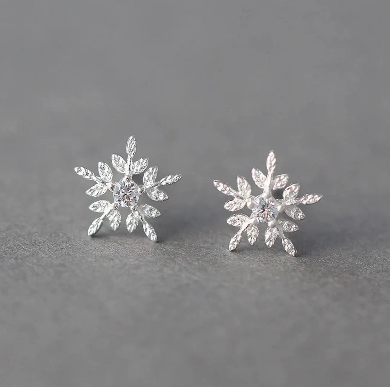 SNOW CRYSTAL - Sterling Silver Zircon Earrings Mack & Rex