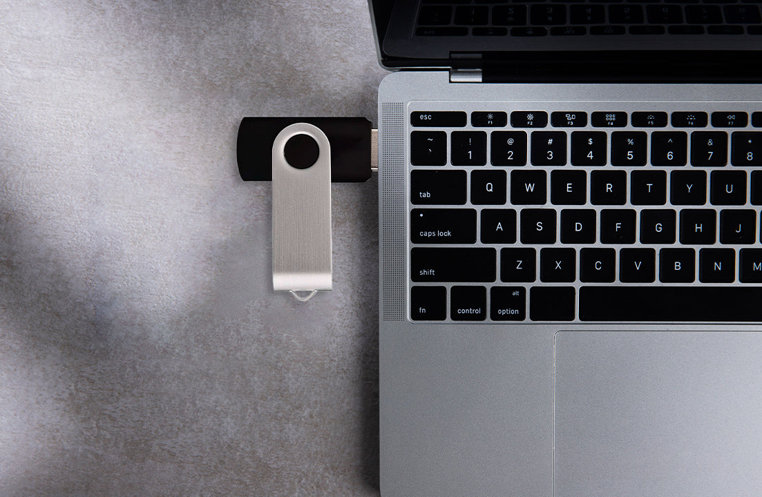 Unprinted Swivel SWM Style USB Flash Drive 3.1