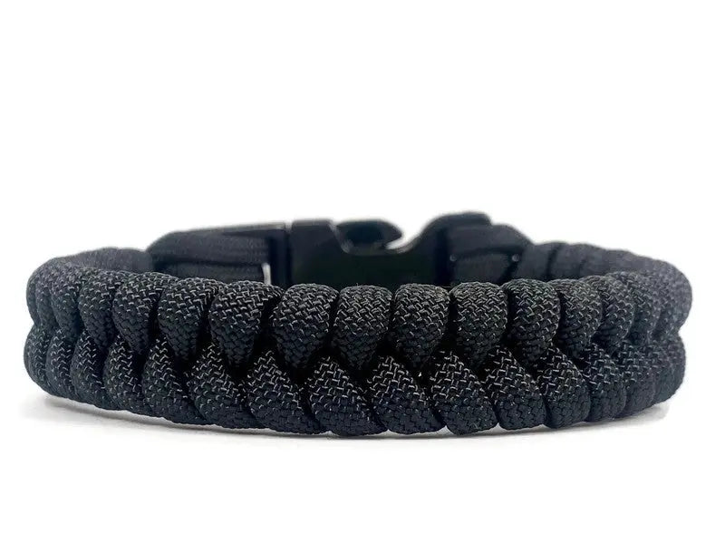 Engineered Black Fishtail Bracelet
