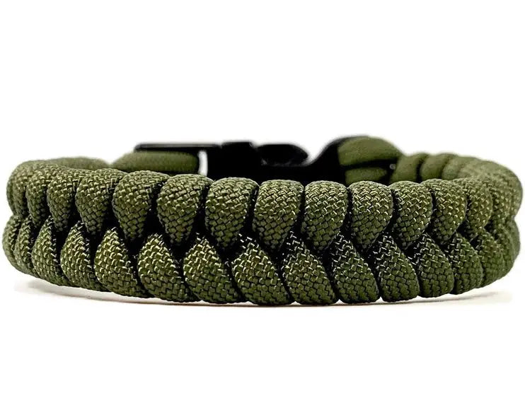 Engineered Fishtail Bracelet in Olive