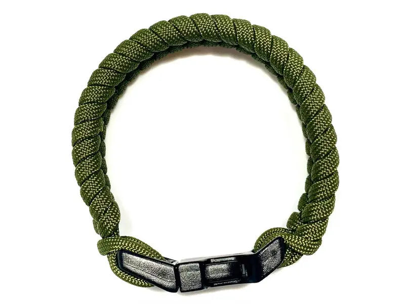 Engineered Fishtail Bracelet in Olive