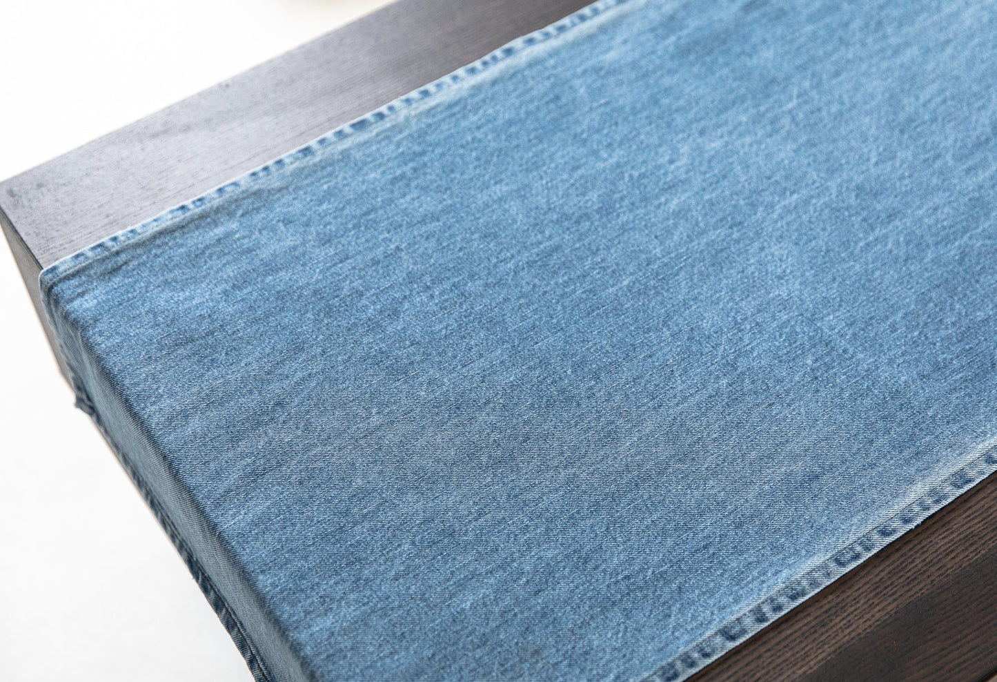 TABLE RUNNER