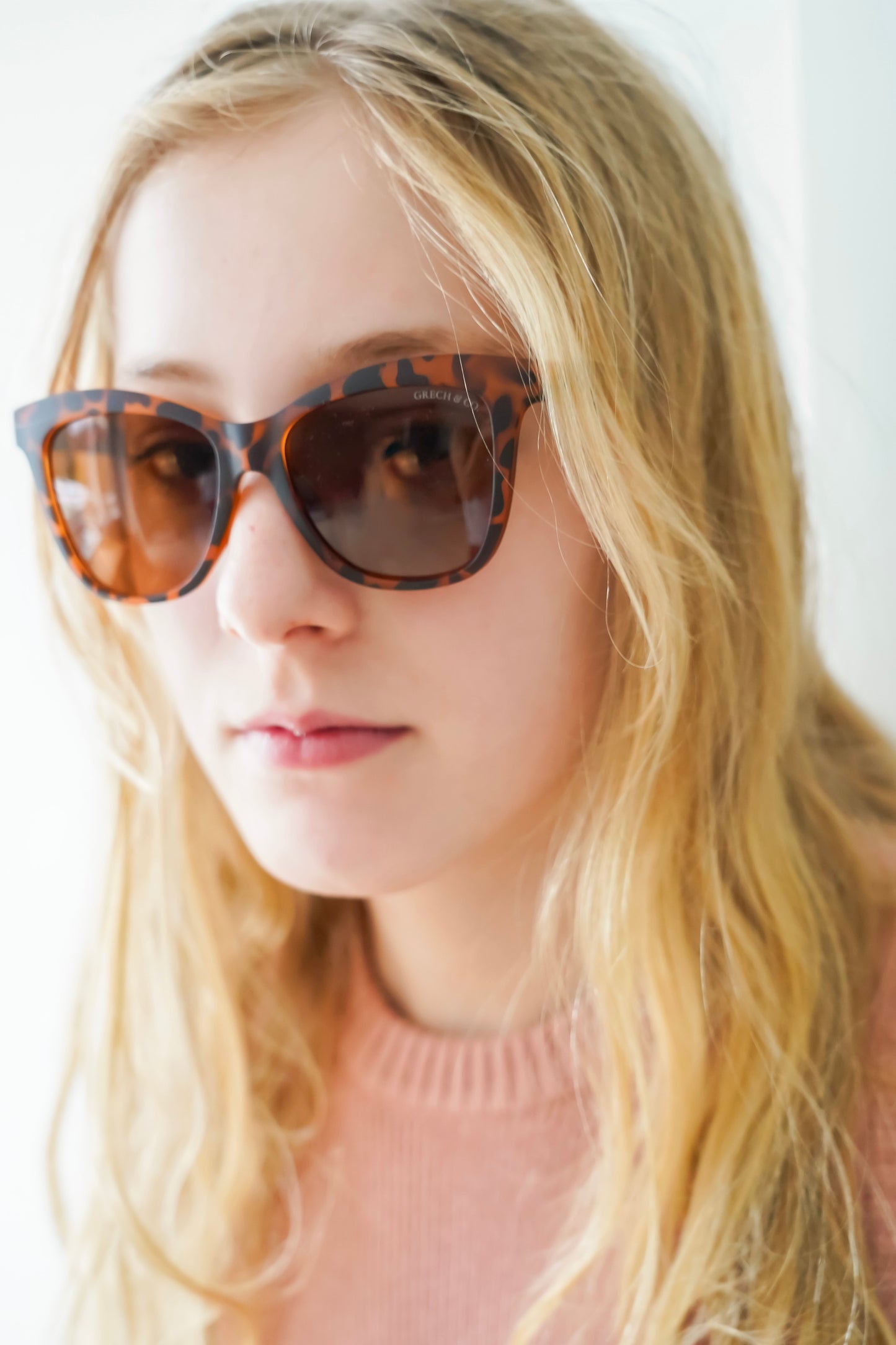 Iconic Wayfarer Ombre  | Polarized Sunglasses | Adult | 15+ Y