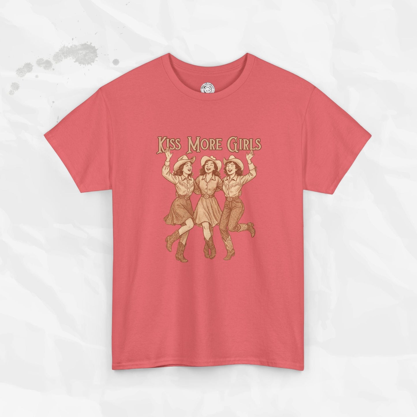 Kiss More Girls – T-Shirt