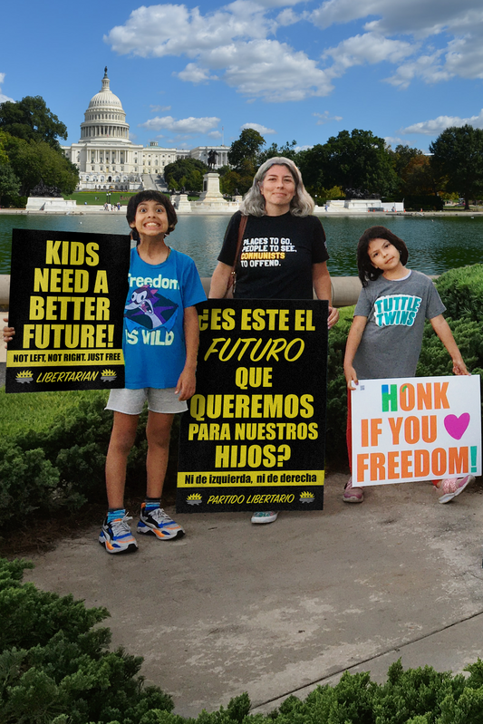 Is this the Future we want for our Kids - Espanol - Profits for Protests Adult Sign (24" x 36")