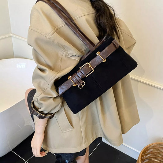Vintage Buckle Decor Shoulder Bag