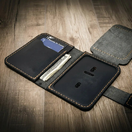 Badge Vertical Wallet - Black