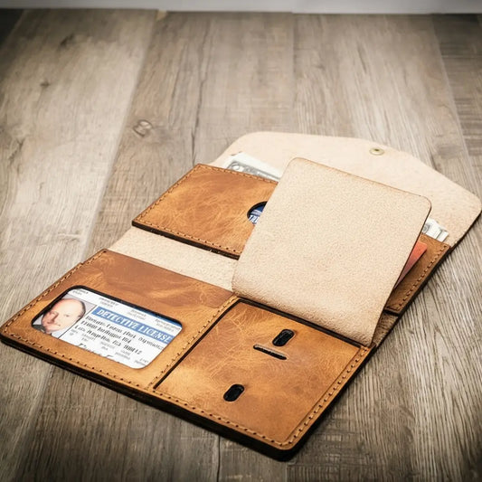 Badge Clutch Wallet - Saddle Tan