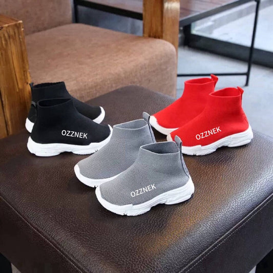 Kids’ Slip-On Sneakers – Lightweight, Flexible & Anti-Slip