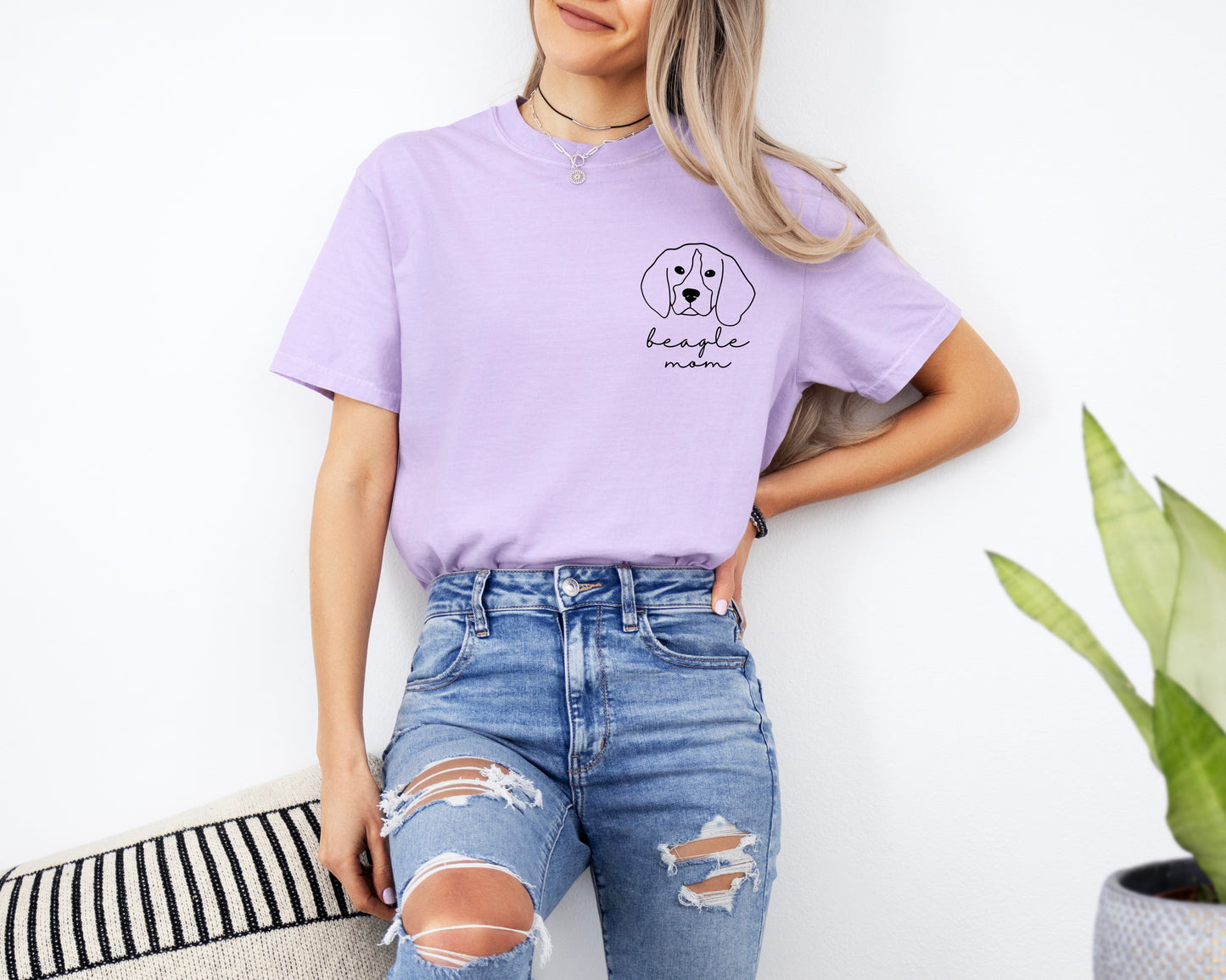Beagle Dog Mom Comfort Colors T Shirt (Cute)
