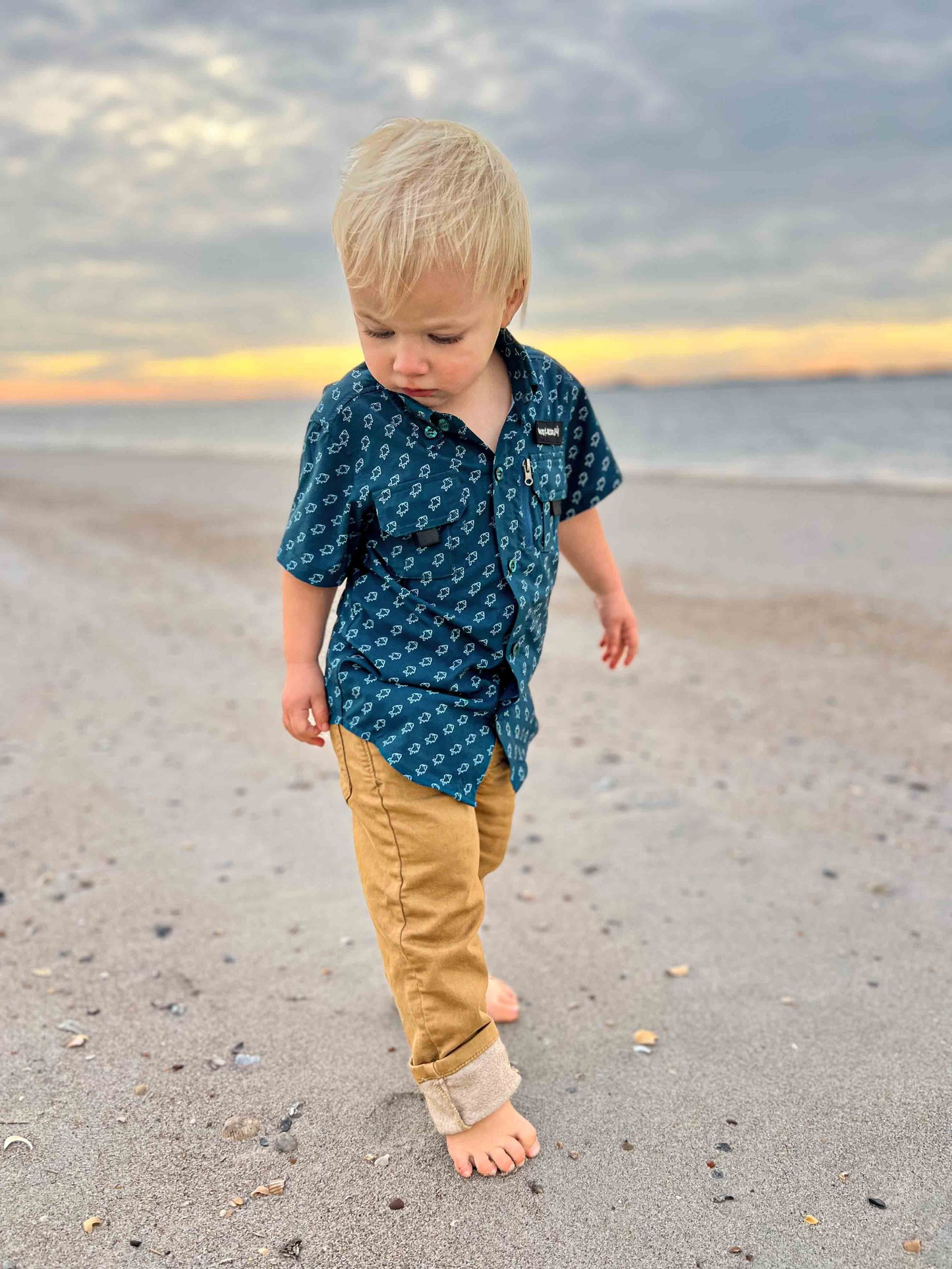 2026 Fishing shirt button up- blue fish