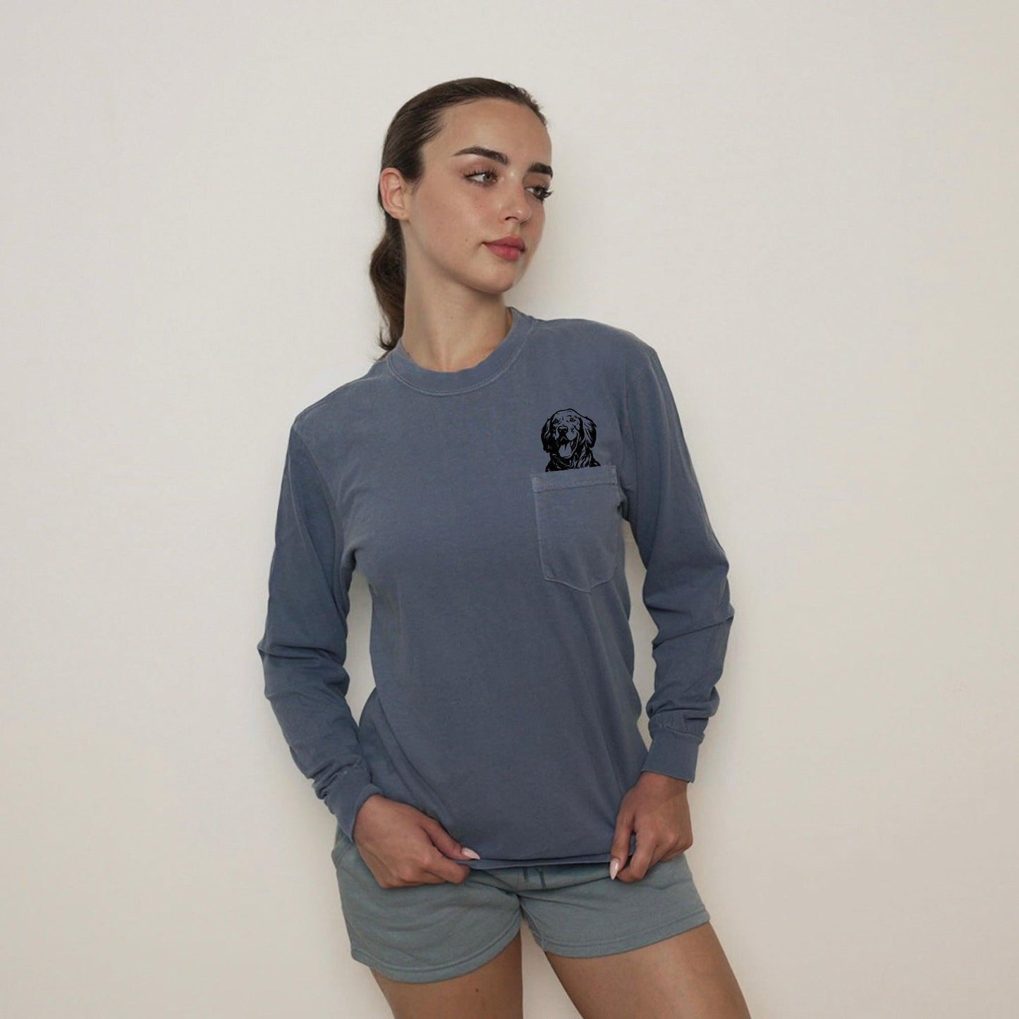 Golden Retriever Dog Mom Pocket Comfort Colors Long Sleeve Shirt