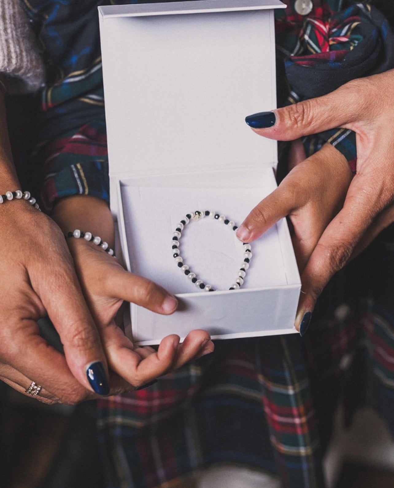 Zoe and Me Mother & Daughter Bracelet in "Energy"