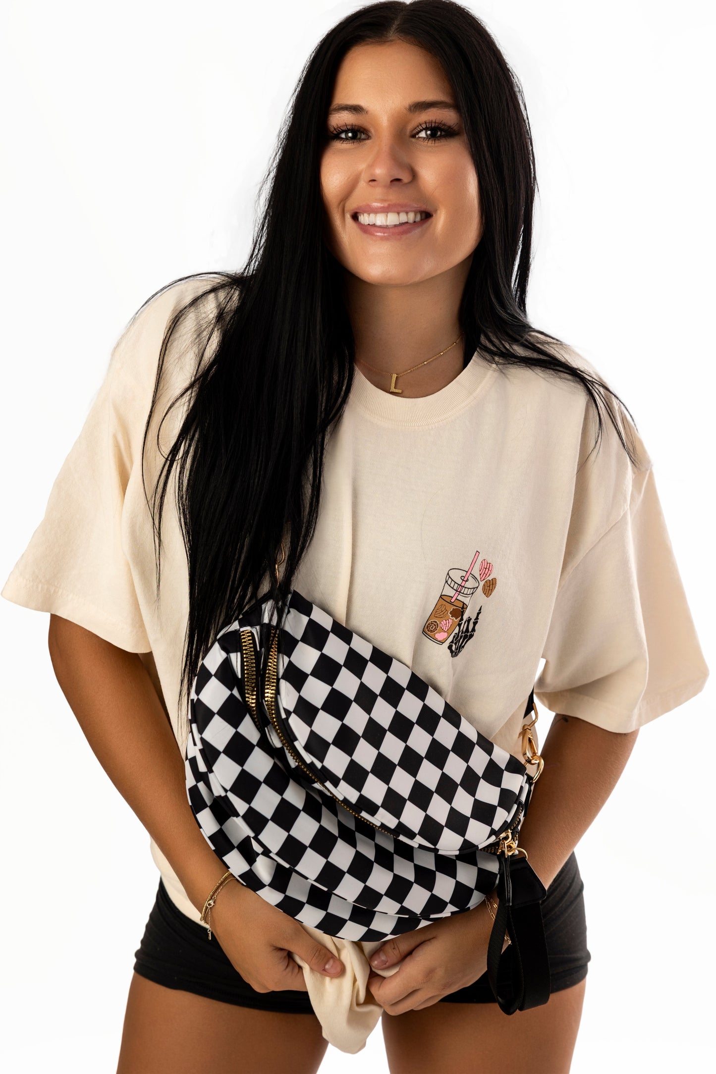 Cafecito Y Chisme Graphic Tee