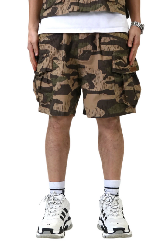 KILO Fine Ripstop Twill Wide bottom opening short pants.