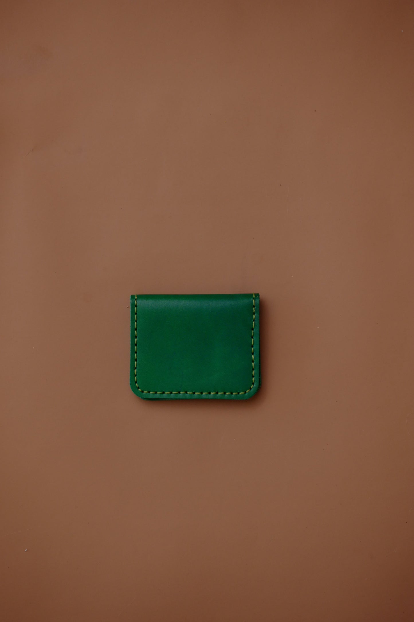 LEATHER CARDHOLDER WALLET // EMERALD