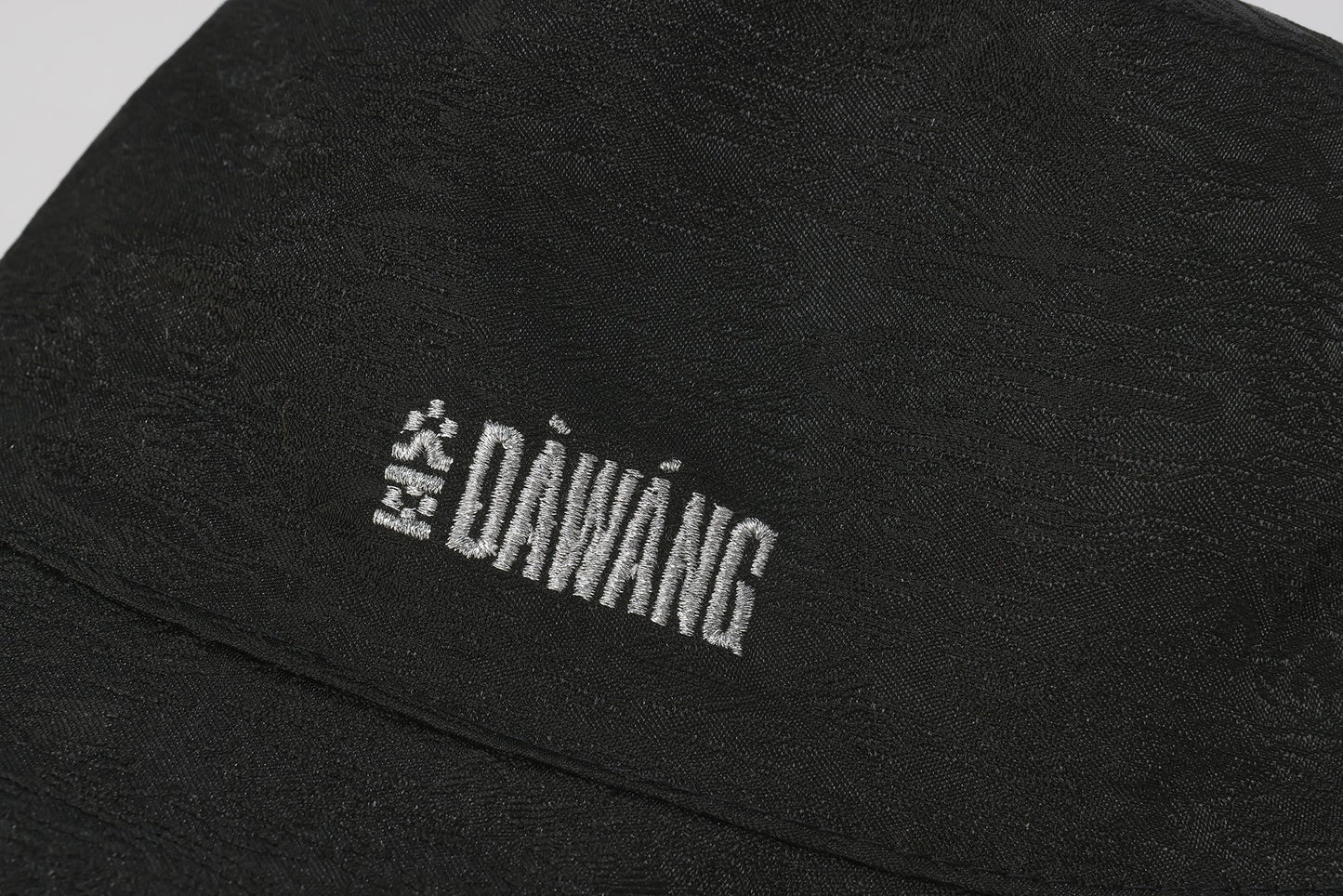 Fan Reversible Bucket Hat Black/Silver