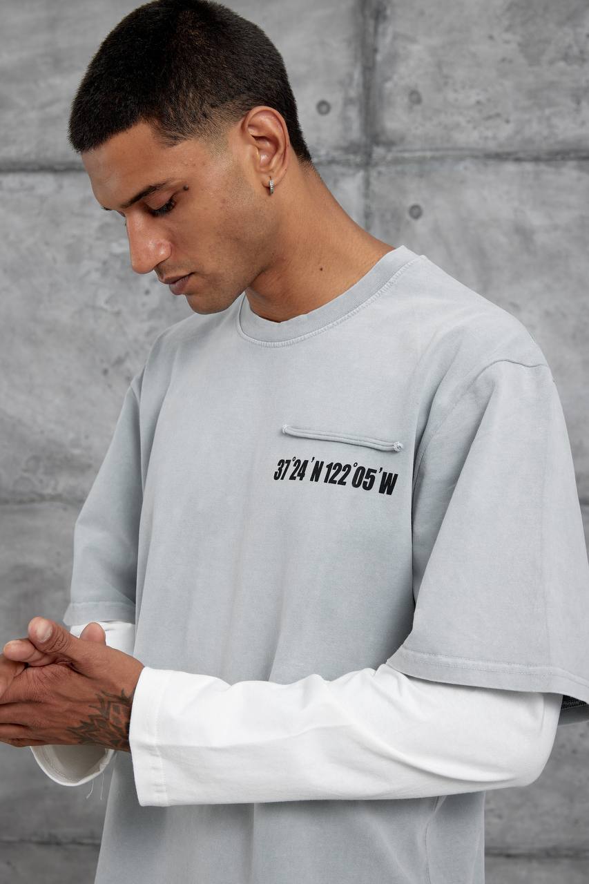 Unisex Layered Graphic T-Shirt – Distressed Boxy Long Sleeve