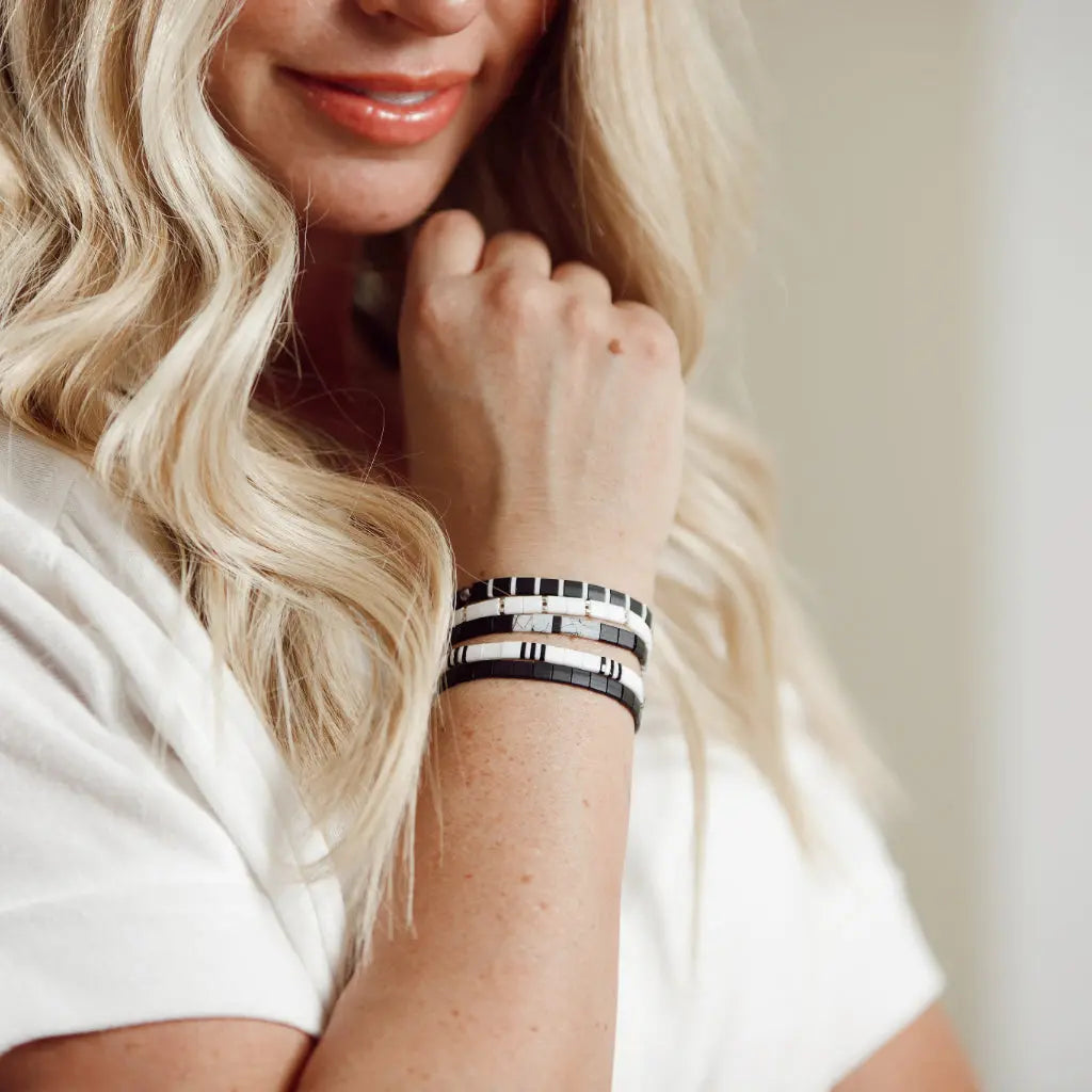 CRIMINAL  - Tila Bracelet Stack