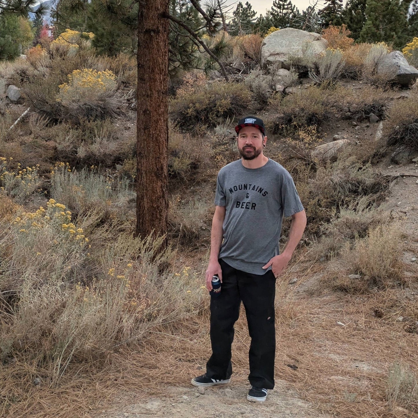 Mountains & Beer Sustainable Tee - Dark Heather Gray