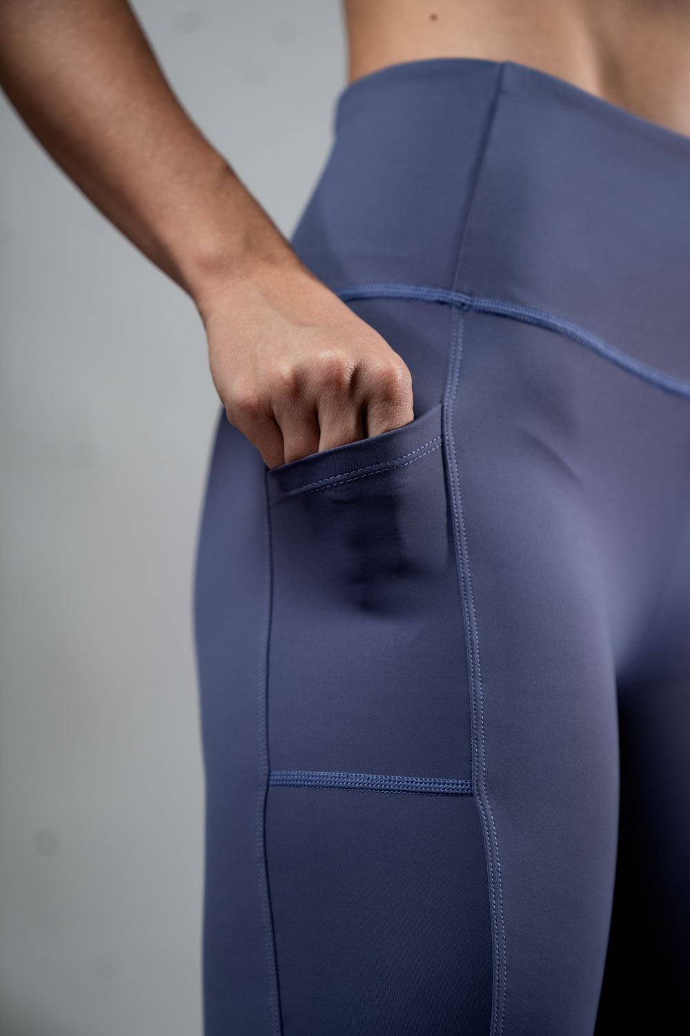 Women's SOHO Fitness Shorts 8" (Lilac Mist)