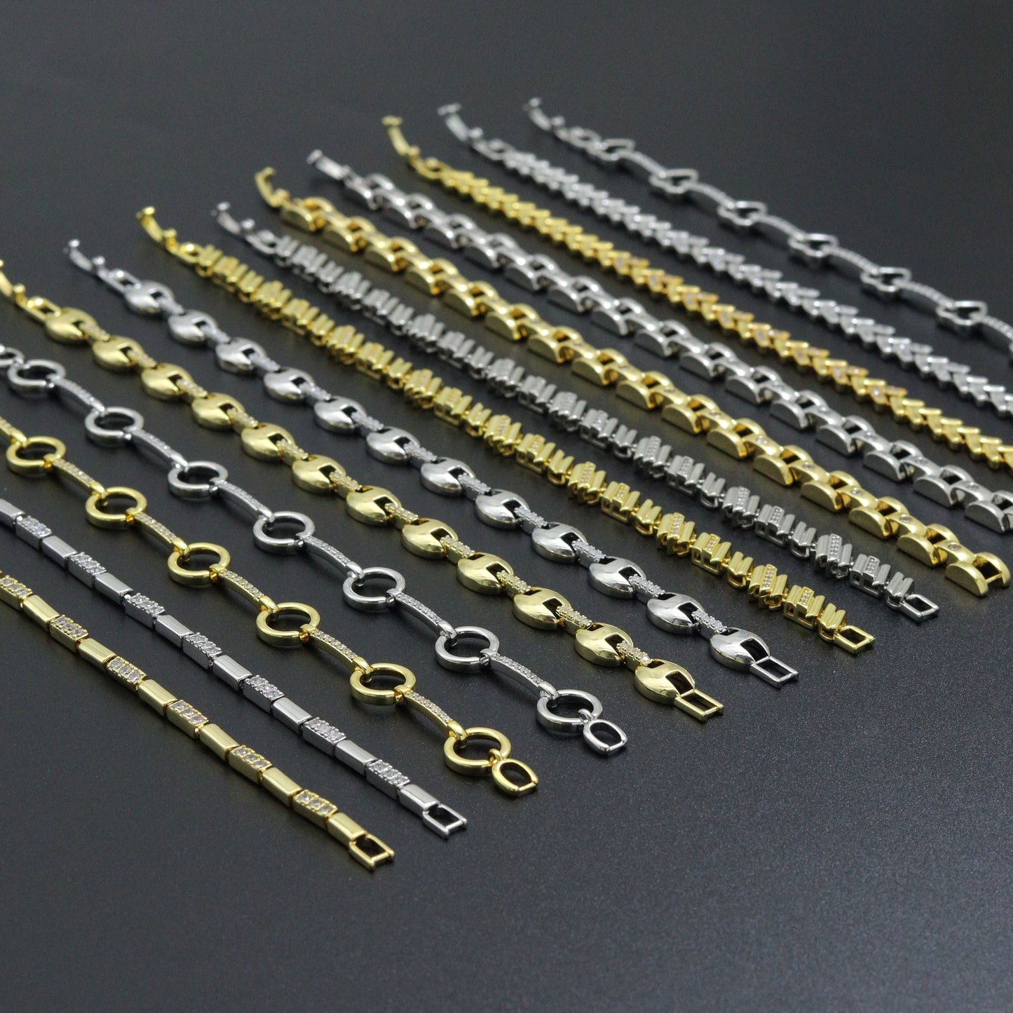 Elegant Link Bracelet Bracelet, Mixed Metal Chain bracelet collection, Sku#ZX235