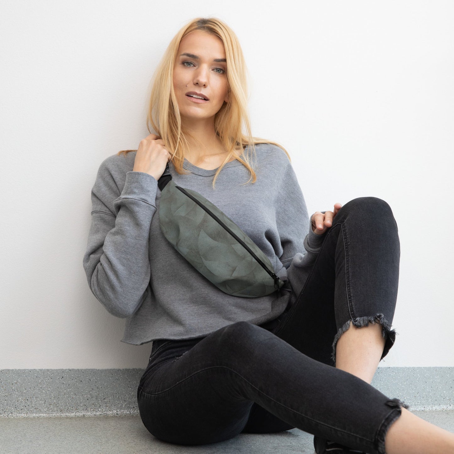 Sebastian & Clementine Gray Circles Fanny Pack