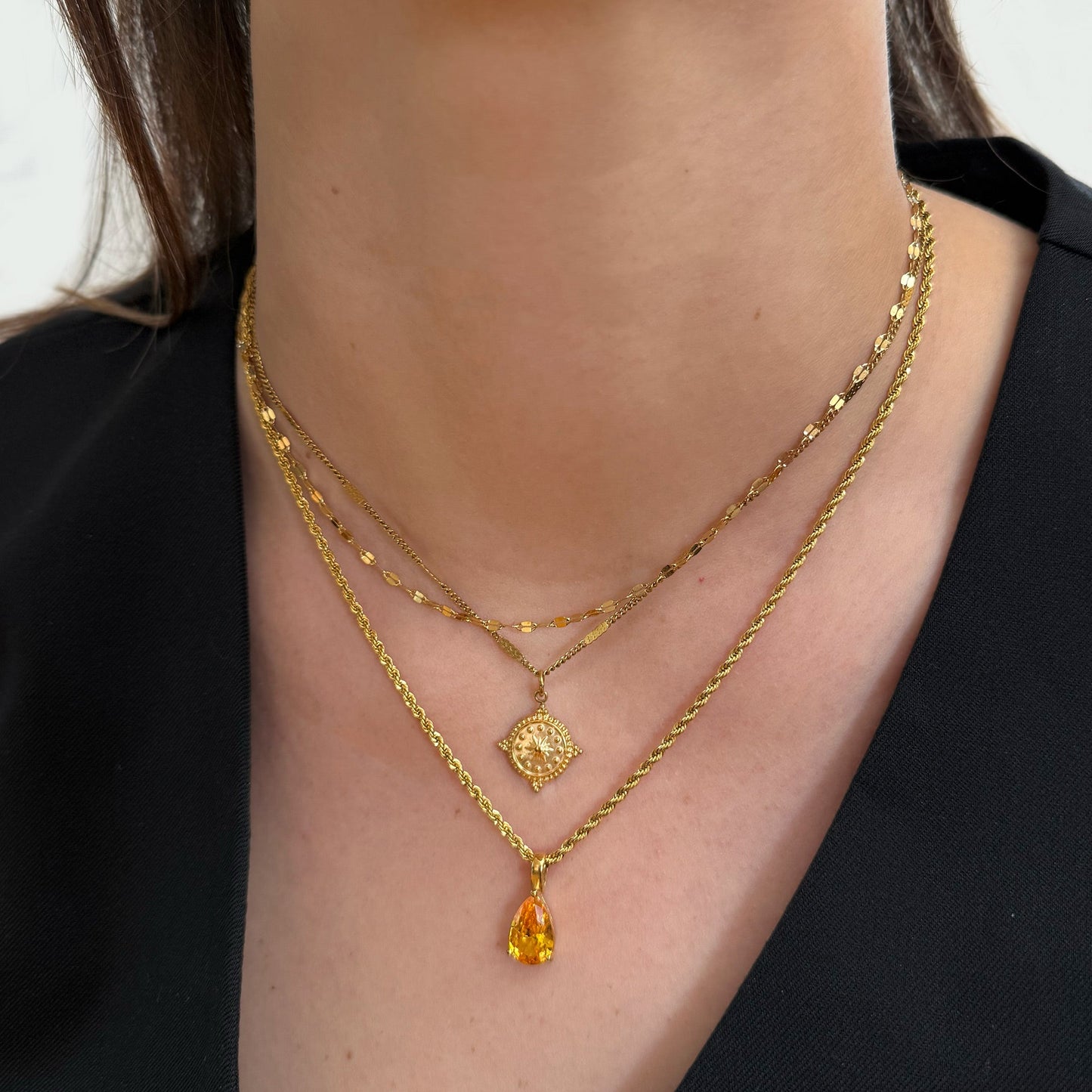 FREYA DAINTY GOLD COMPASS PENDANT NECKLACE