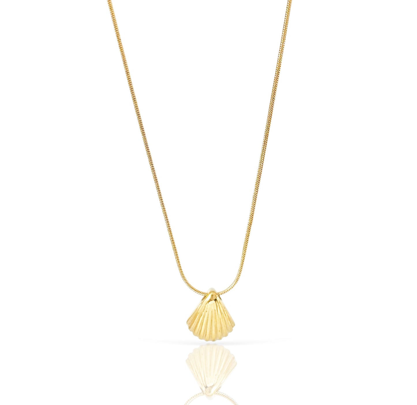HOLLY DAINTY GOLD SEA SHELL PENDANT NECKLACE