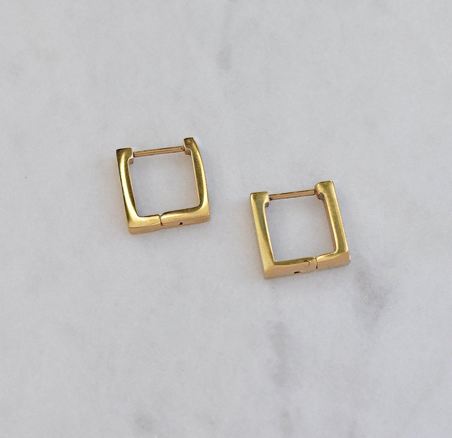 BRIE - GOLD SQUARE HUGGIE EARRINGS