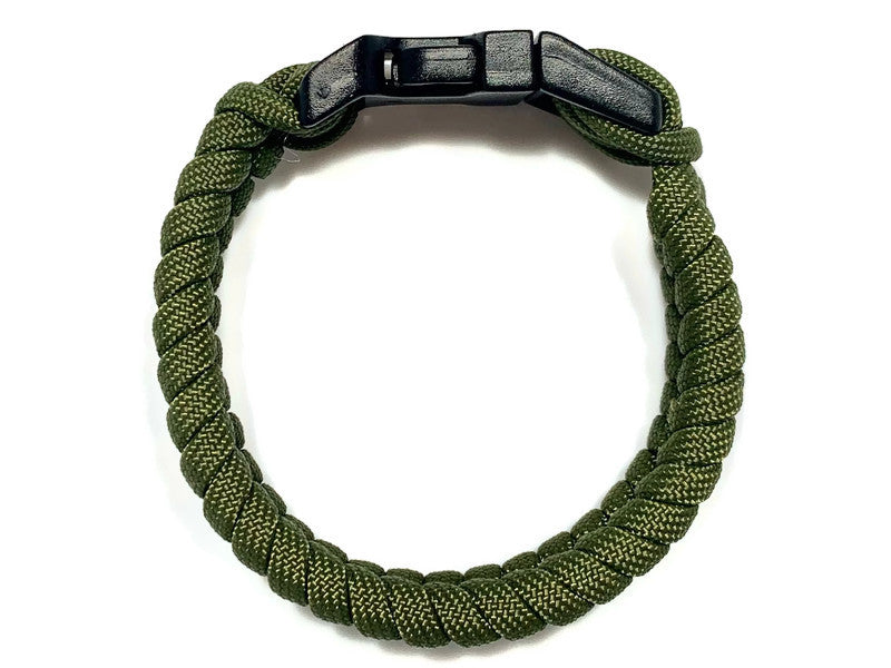 Engineered Fishtail Bracelet in Olive